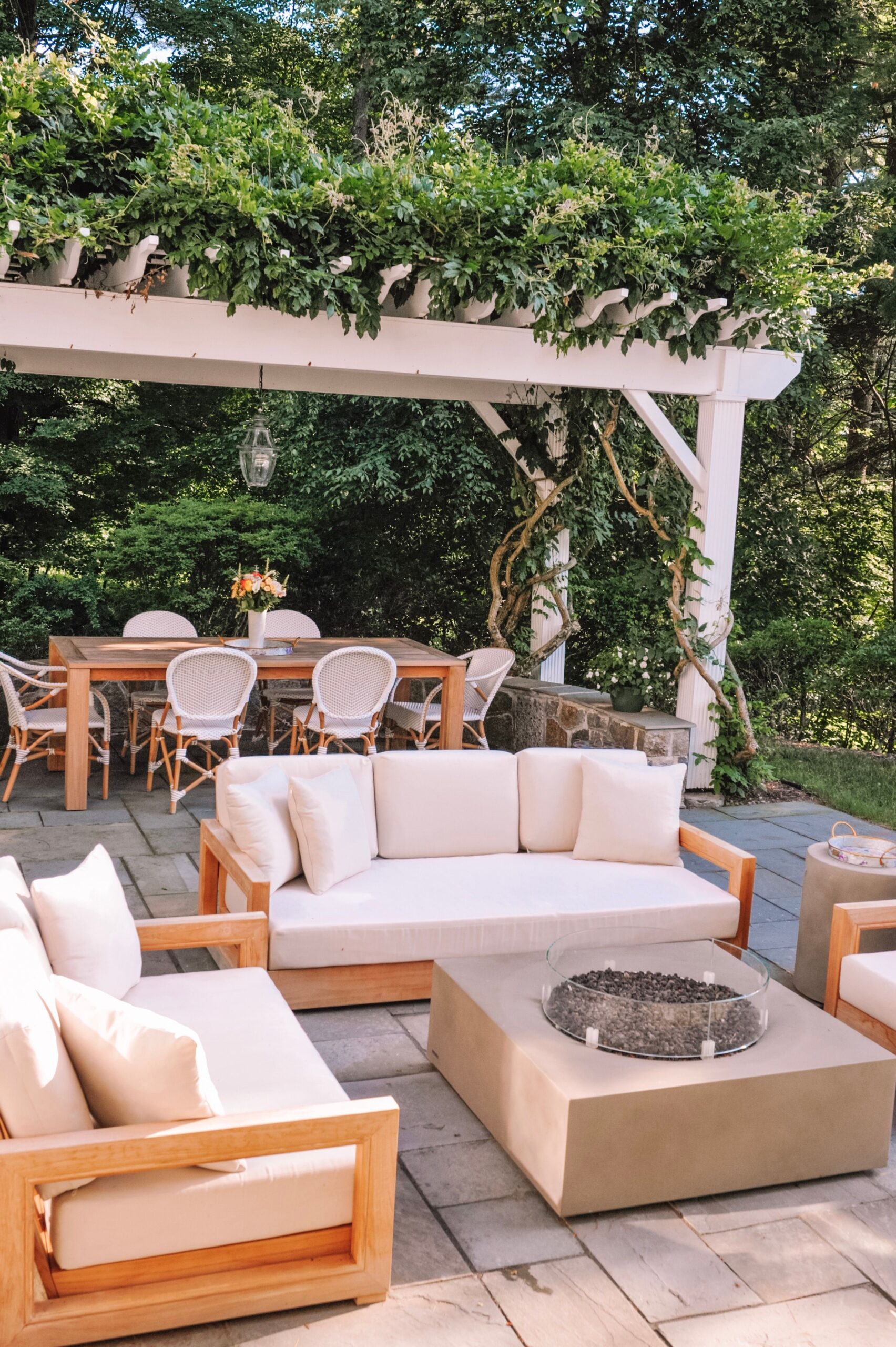 Transform Your Outdoor Space with Stylish Backyard Furniture