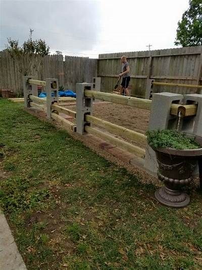 Creative Ways to Use Cinder Blocks for Fencing