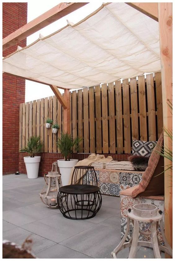 Enhance Your Outdoor Space with a Stylish Pergola Canopy