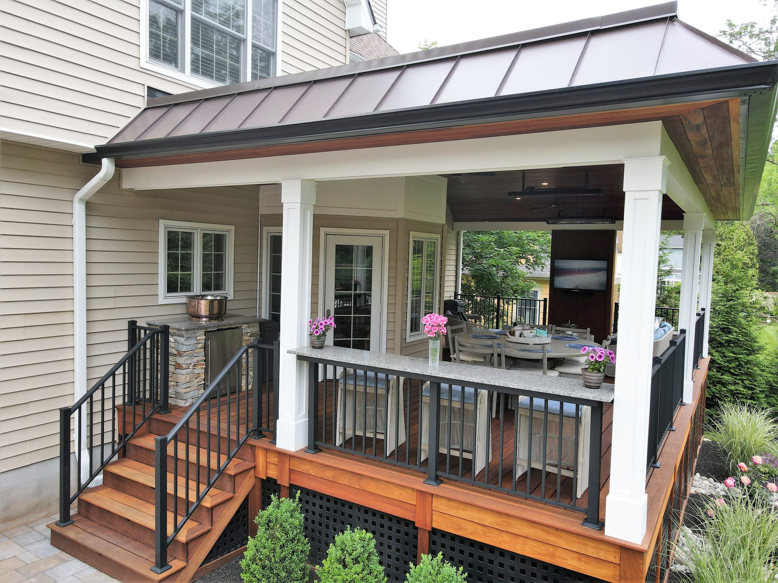 Creative Ways to Design a Covered Deck