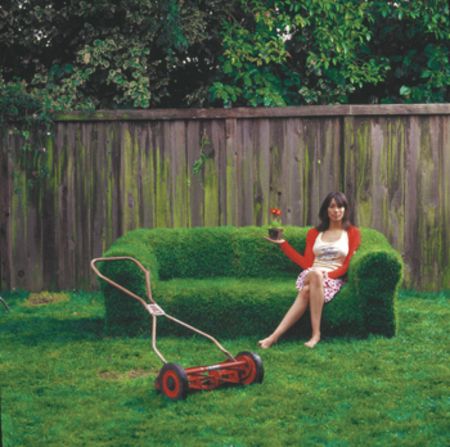 Enhance Your Outdoor Space with Stylish Lawn Furniture