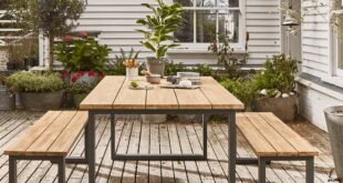 patio table and chairs