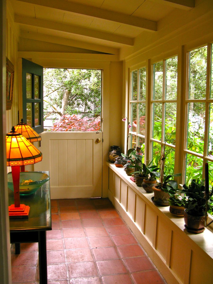 Creative Ways to Design an Enclosed Porch