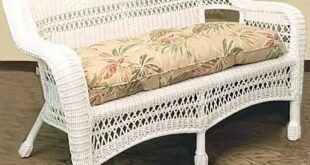 white wicker patio furniture