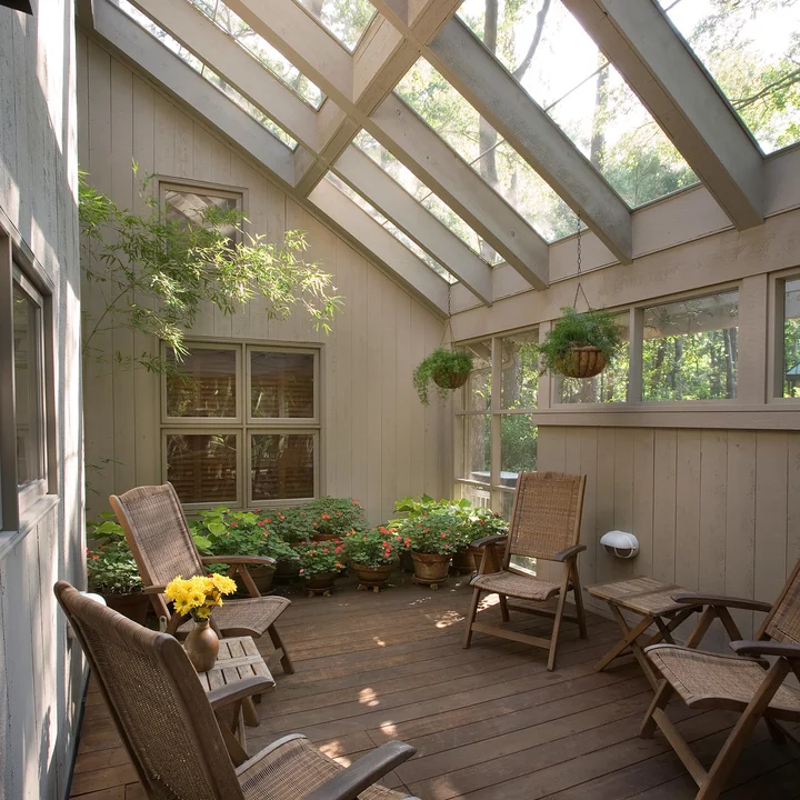 Creative Enclosed Porch Design Ideas for Your Home