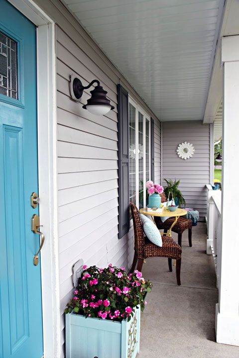 Small Front Porch Design Ideas for a Cozy Welcome