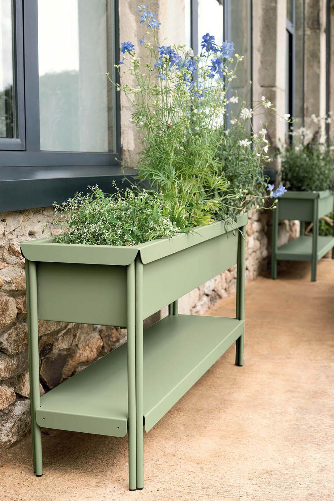 Elevate Your Garden with Stylish Planter Stands