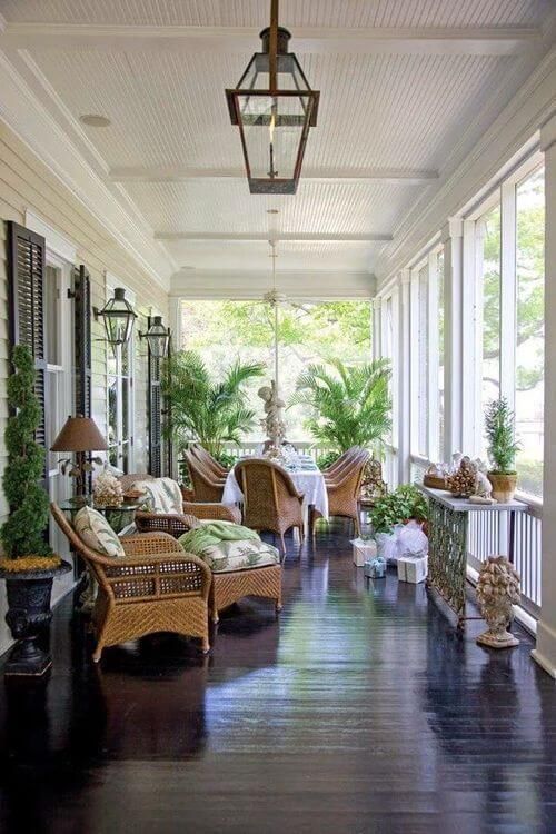 Creative Ways to Decorate Your Screened-In Porch