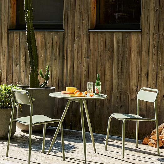 The Appeal of Outdoor Bistro Sets