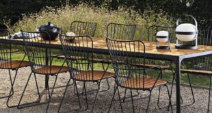 outdoor dining set