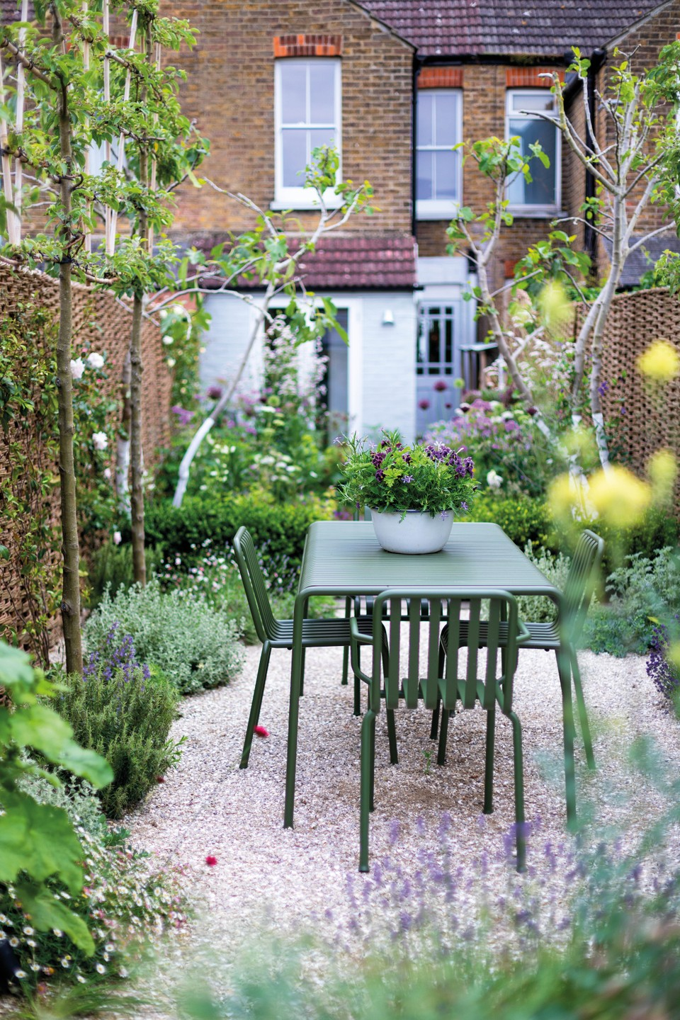 Creative Ways to Transform Your Outdoor Space with Patio Garden Ideas