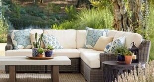 wicker patio furniture