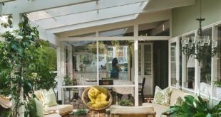 simple screened in porch