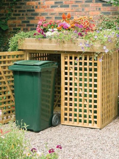 Creative Ways to Conceal Utility Boxes in Your Landscape