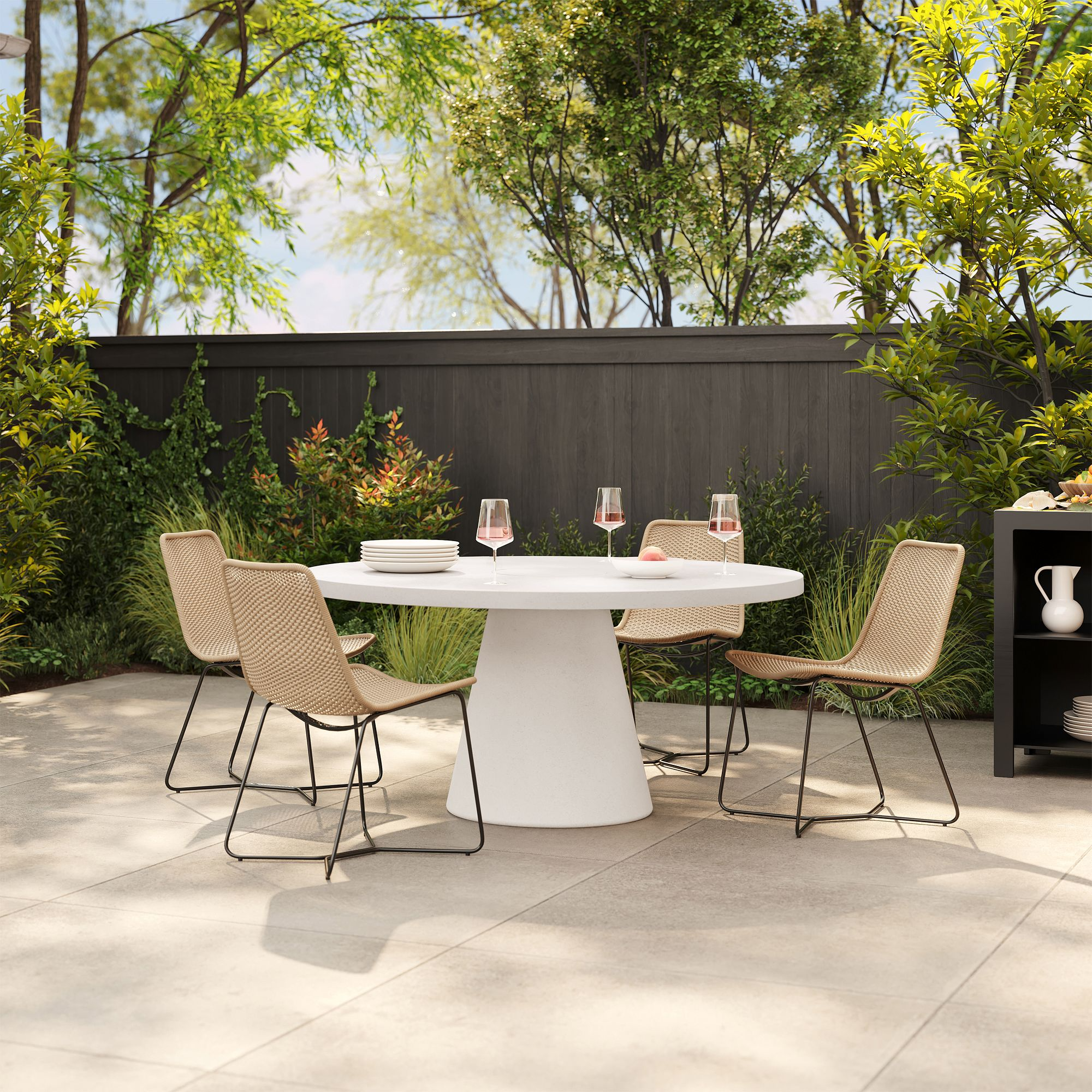 A Beautiful Addition to Your Outdoor Space: The Round Garden Table