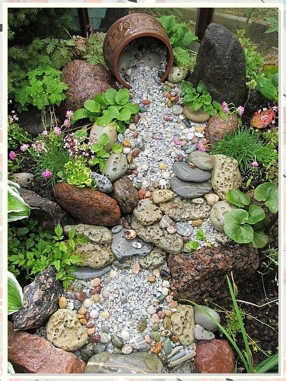 A Beautiful Miniature Rock Garden for
Your Yard