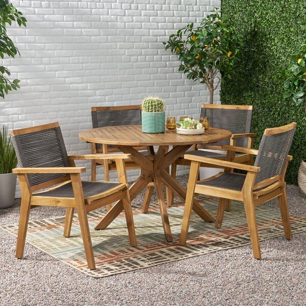 A Complete Outdoor Dining Set for Your Patio: Table and Chairs to Enjoy the Outdoors