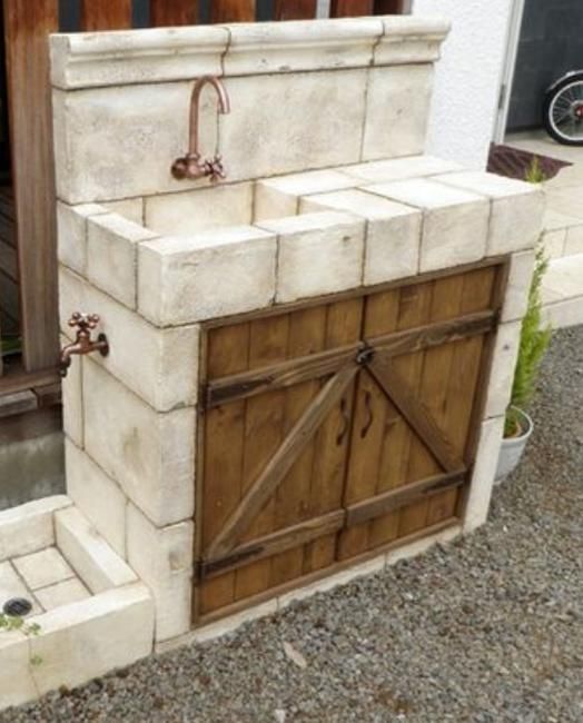 A Convenient Outdoor Fixture for Your Garden: The Garden Sink