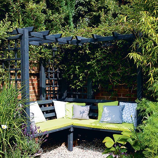 A Cozy Corner: Creating a Small Garden Seating Area for Relaxation