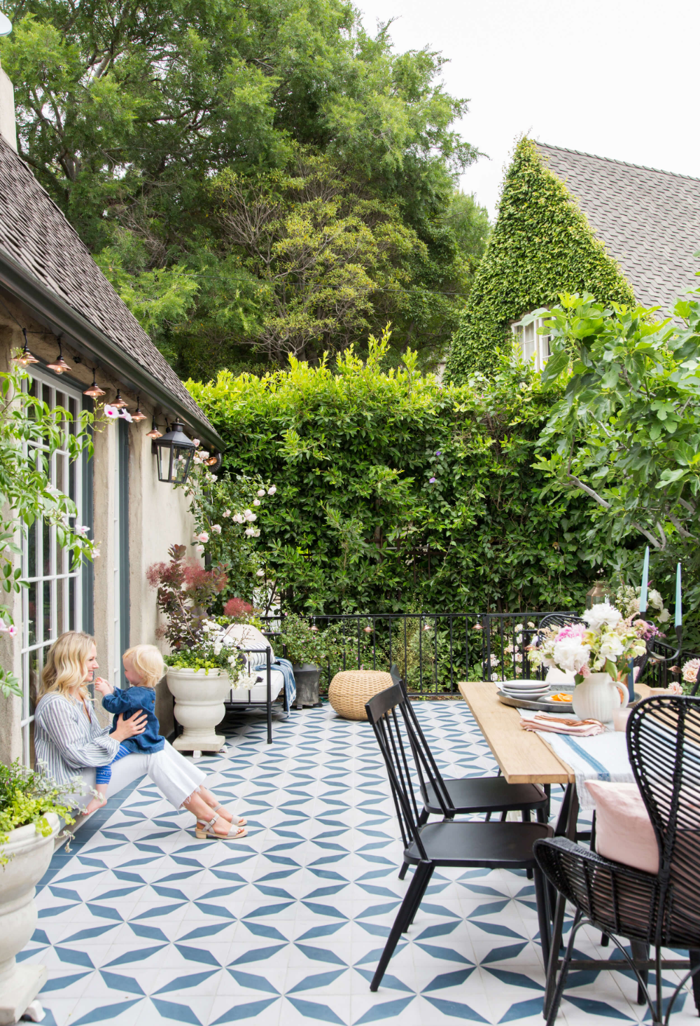 A Guide to Choosing Patio Tiles for Your Outdoor Space