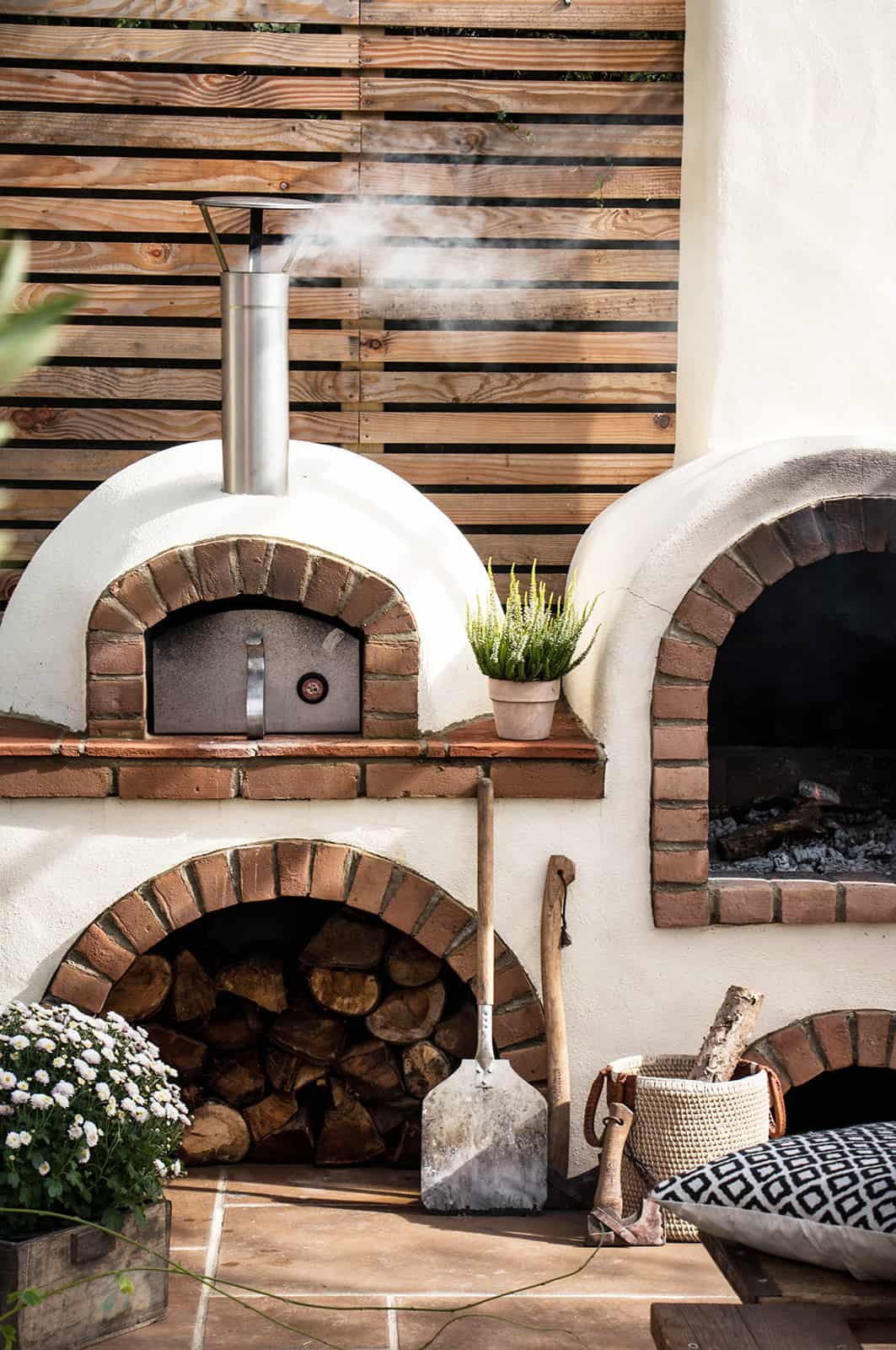 A Perfect Outdoor Cooking Space: The Backyard Kitchen