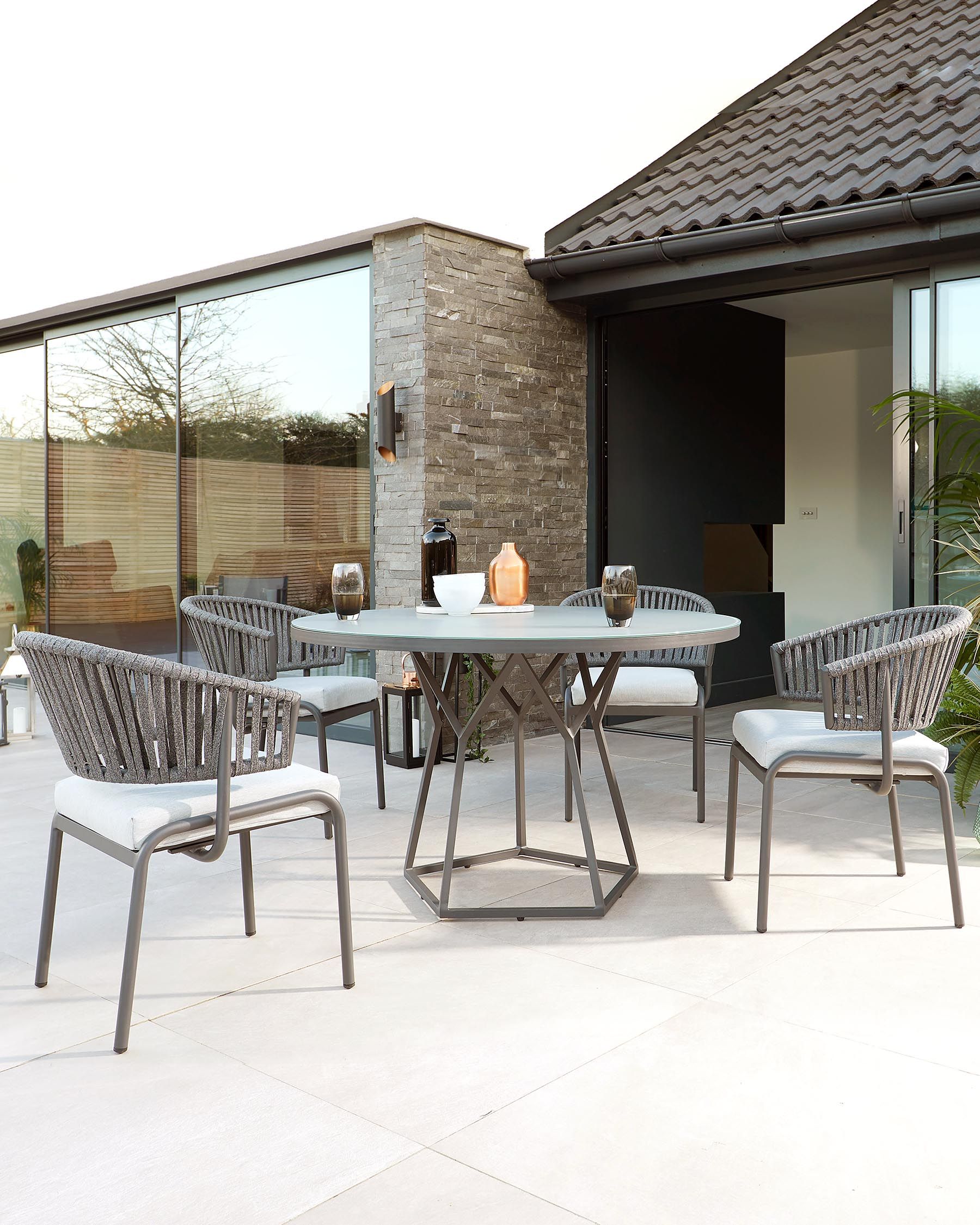 A Practical Piece of Outdoor Furniture: The Round Garden Table