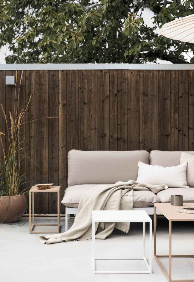 A Stylish Addition to Your Outdoor Space: The Garden Sofa