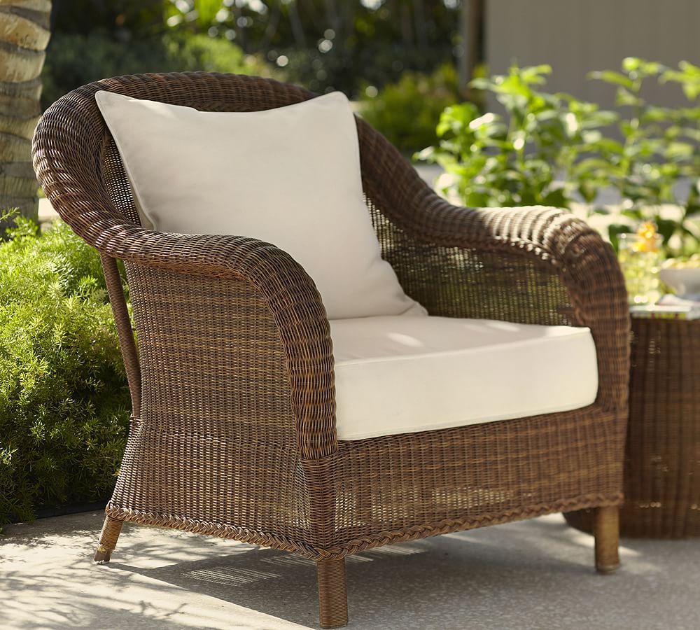 Advantages of Outdoor Wicker Furniture for Your Patio or Garden