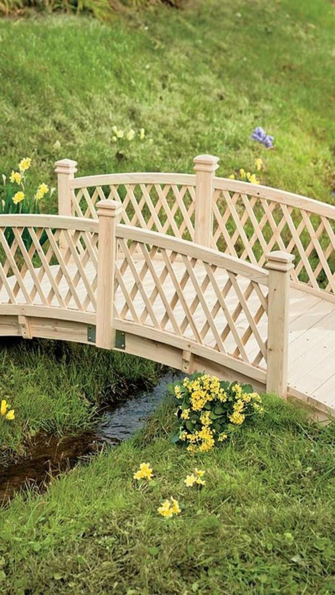 Beautiful Designs for Small Garden Bridges