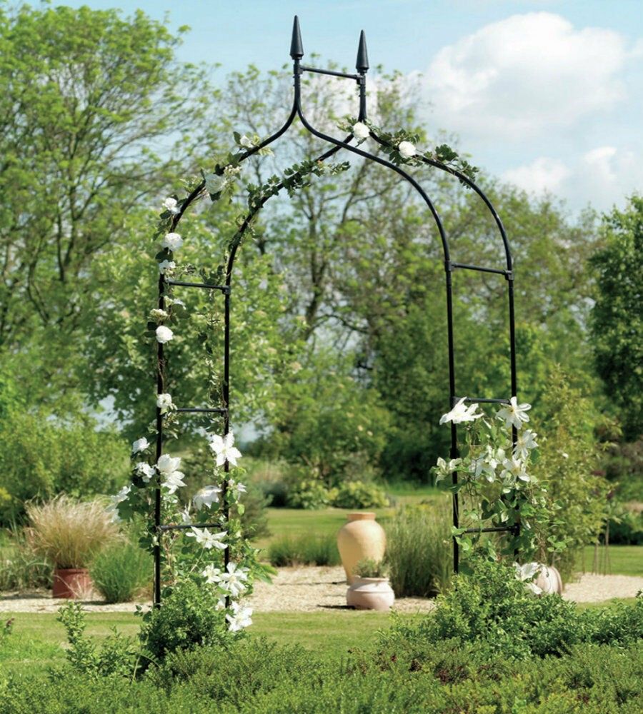 Beautiful Metal Garden Arches: Enhancing Your Outdoor Space