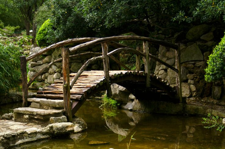 Charming Bridges for Your Petite Garden