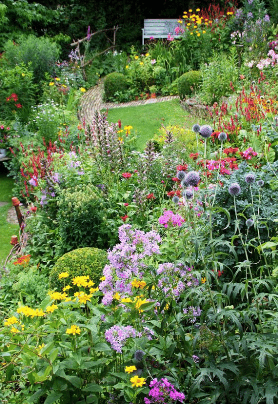 Charming Cottage Garden Design: Creating a Picturesque Outdoor Sanctuary