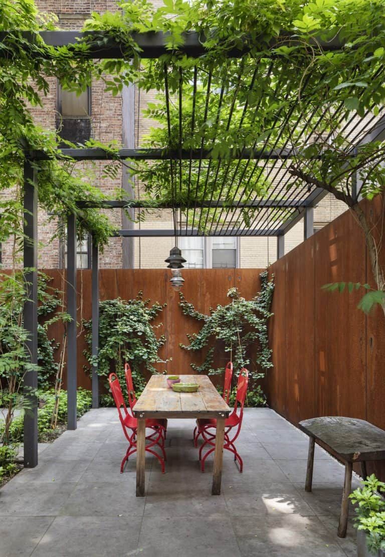 Chic and Stylish Patio Pergola Inspiration for Your Outdoor Space