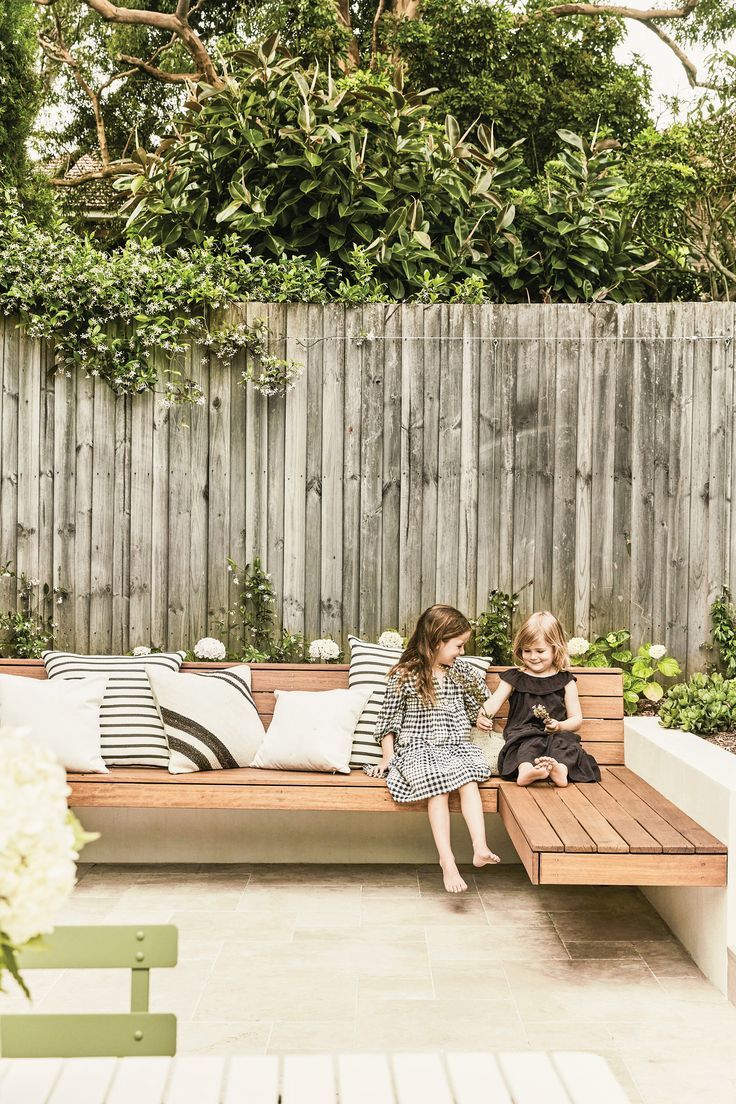 Comfortable Seating Solution for Your Outdoor Oasis