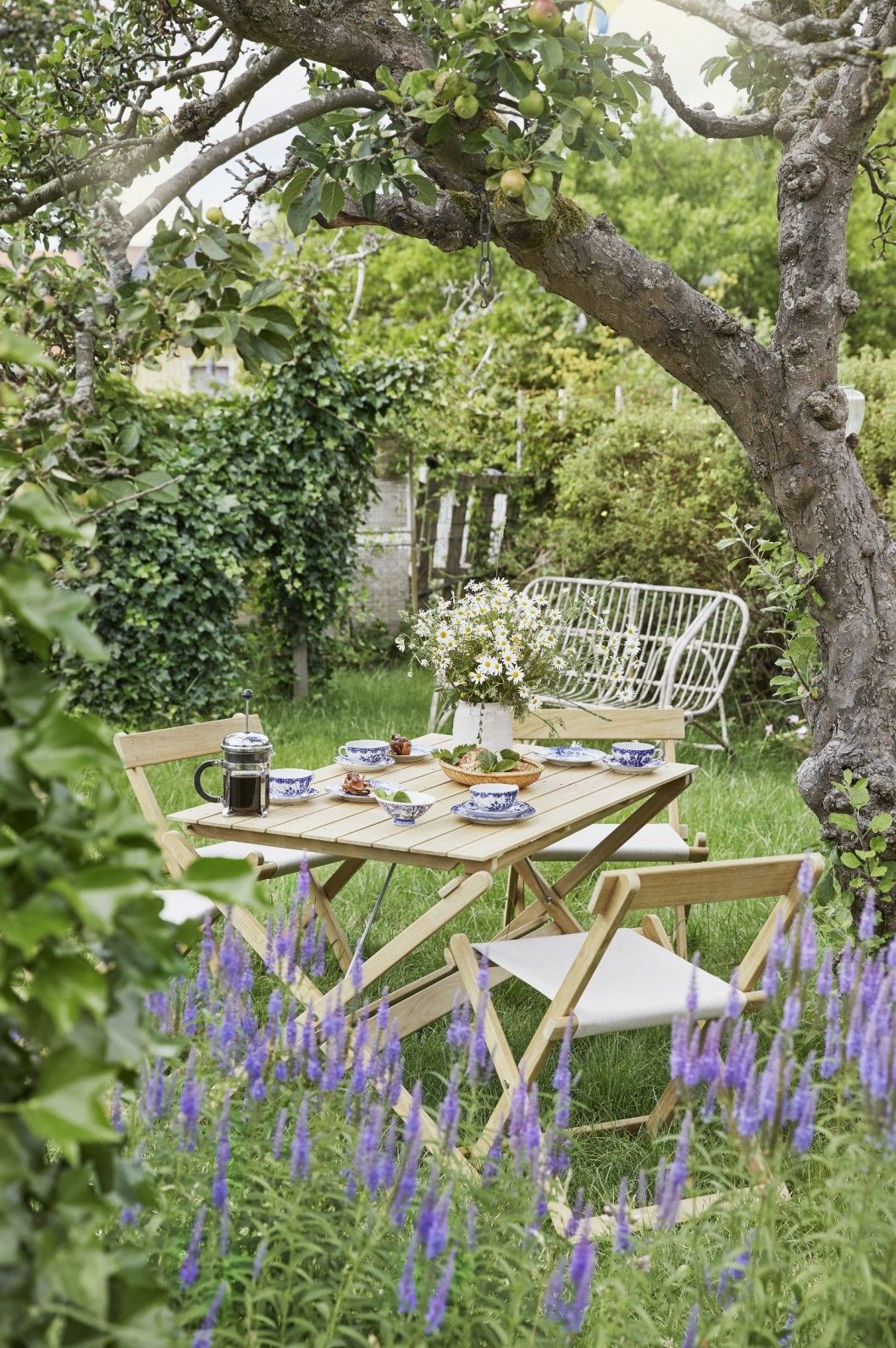 Compact Outdoor Seating Set for Cozy Gardens