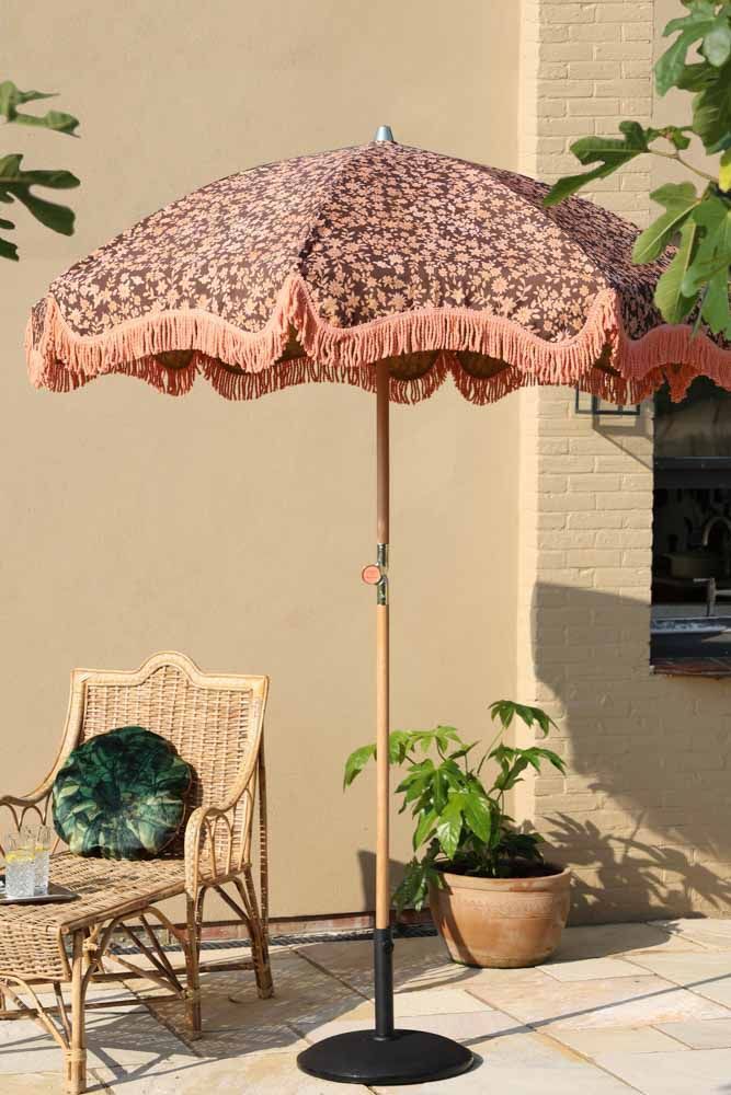 Compact and Stylish: The Perfect Small Garden Umbrella