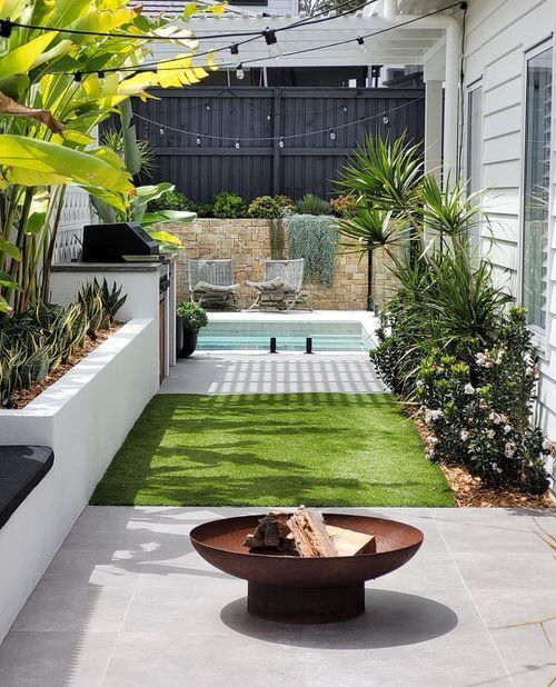 Contemporary Trends in Front Yard Landscape Design