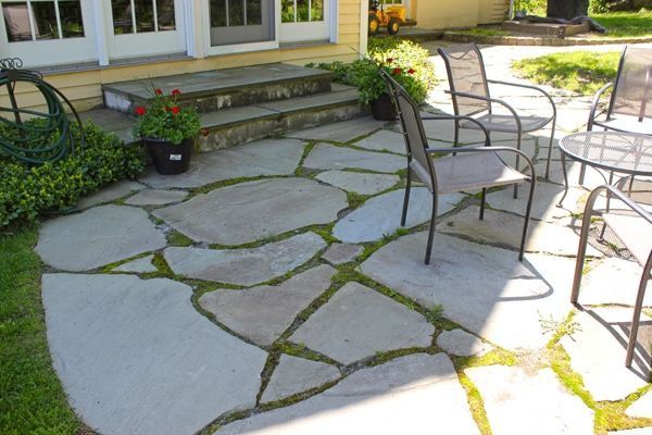 Create a Beautiful Flagstone Patio for Your Outdoor Space