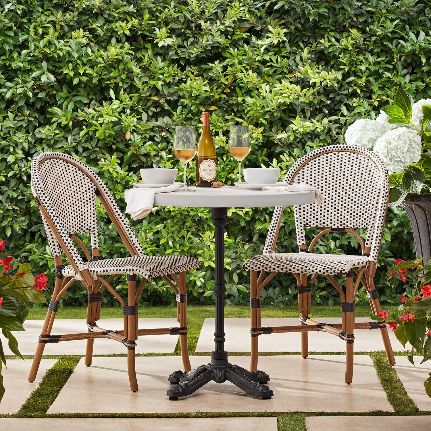 Create a Cozy Outdoor Dining Area with a Stylish Patio Bistro Set