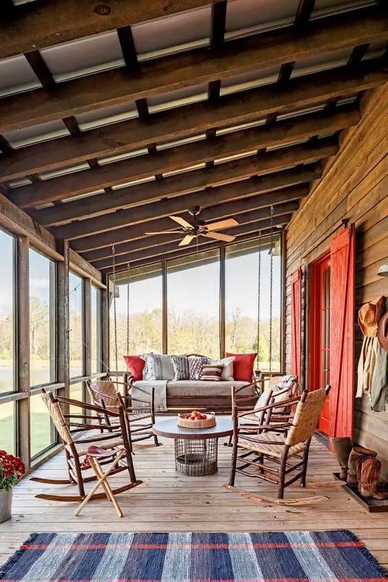 Create a Cozy Outdoor Retreat with a Screened-In Porch