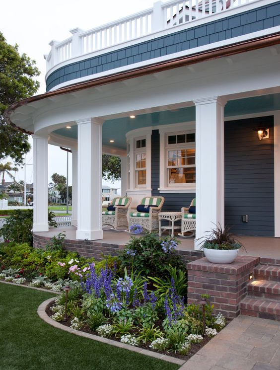 Creating Beautiful Front Porch Landscaping