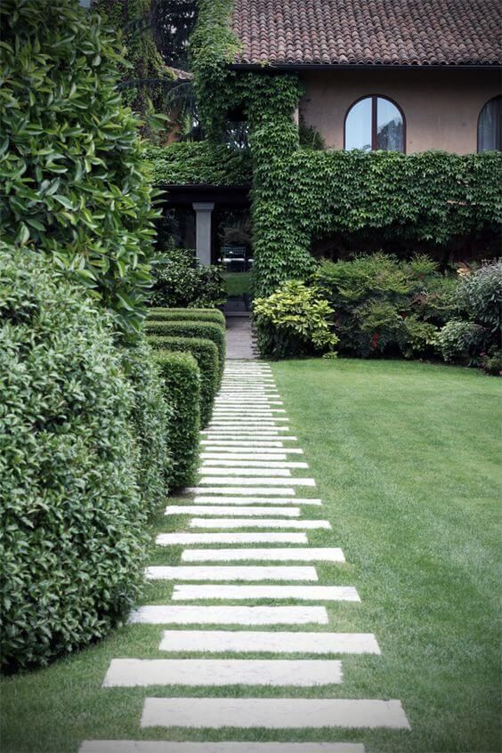 Creating Beautiful Garden Pathways with Pavers