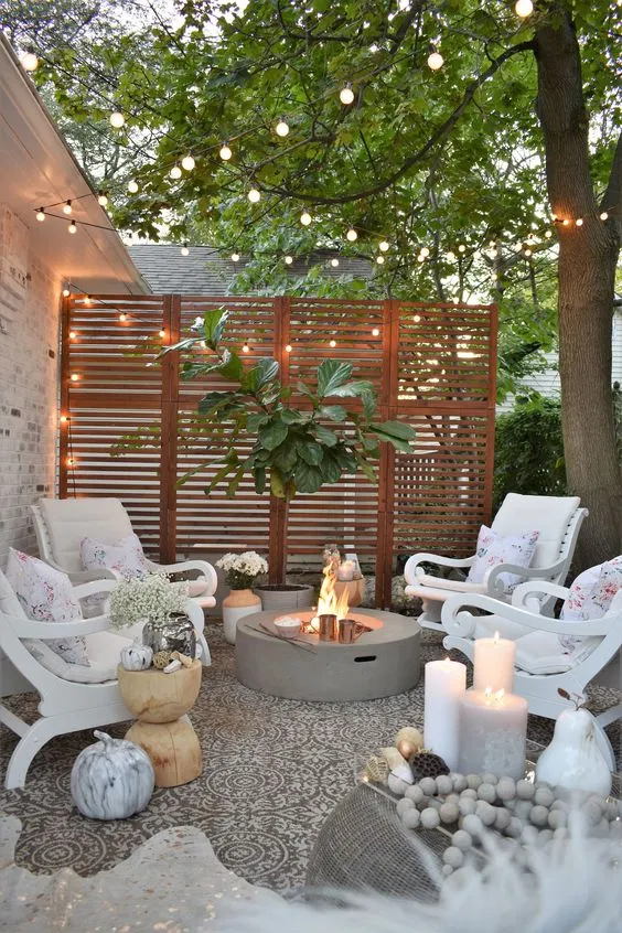 Creating Cozy and Chic Outdoor Spaces: Small Backyard Patio Design Ideas