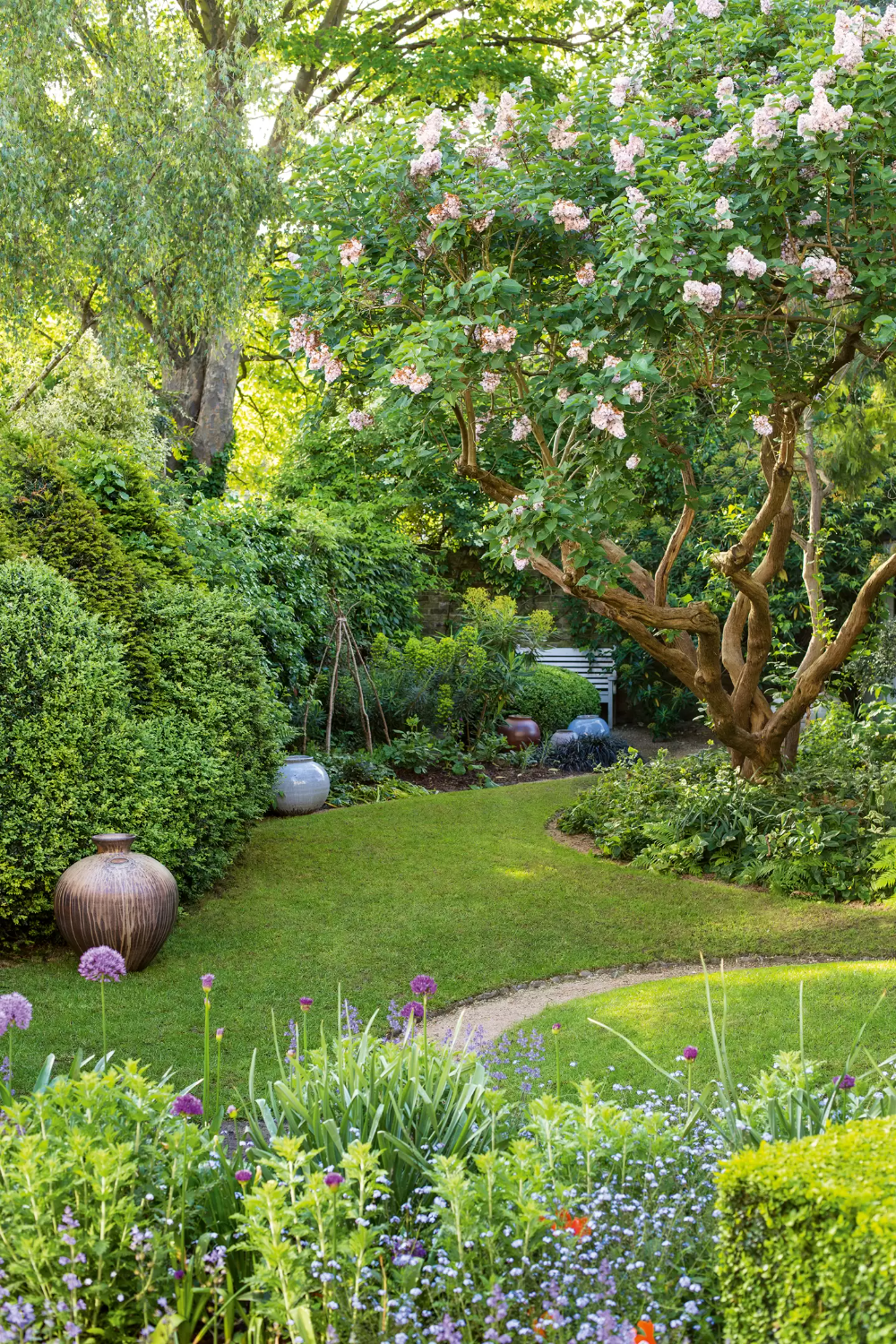 Creating Intimate Outdoor Spaces: Small Garden Design Ideas