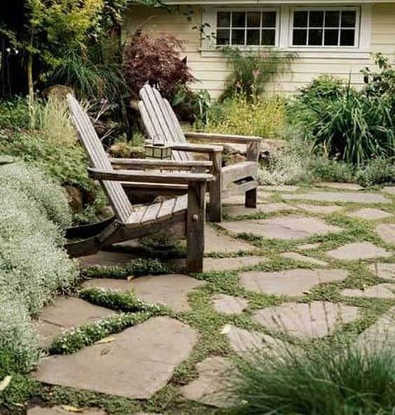 Creating a Beautiful Flagstone Patio: The Ultimate Guide