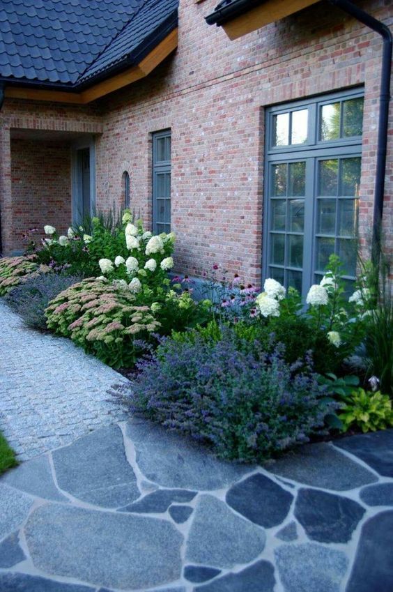 Creating a Beautiful Front Yard Garden with Thoughtful Design