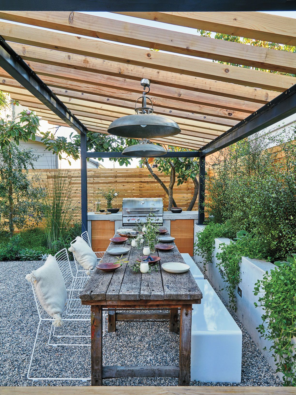 Creating a Beautiful and Functional Backyard Space: Design Ideas for Outdoor Living