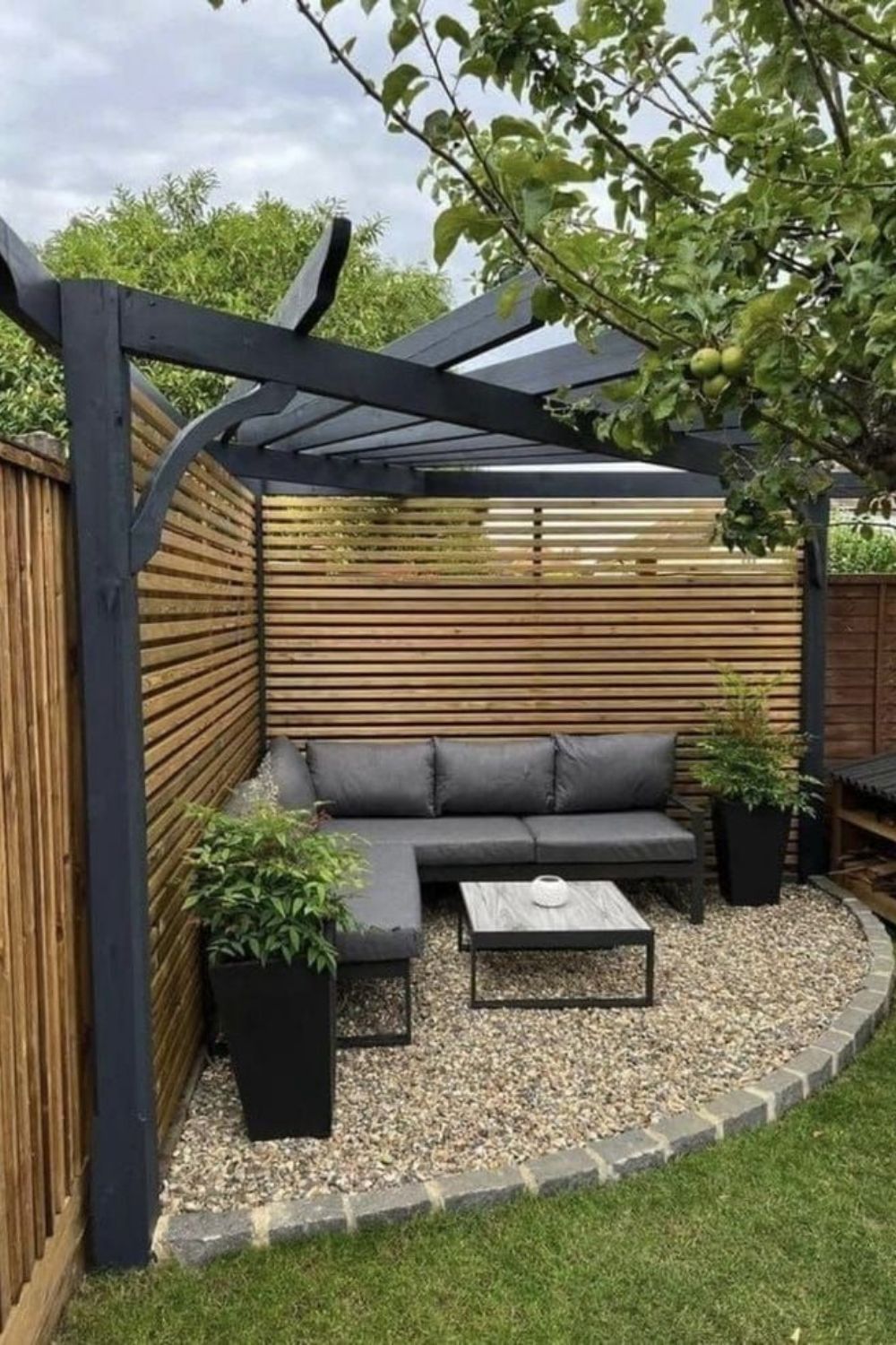 Creating a Cozy Oasis: Small Backyard Landscaping Ideas