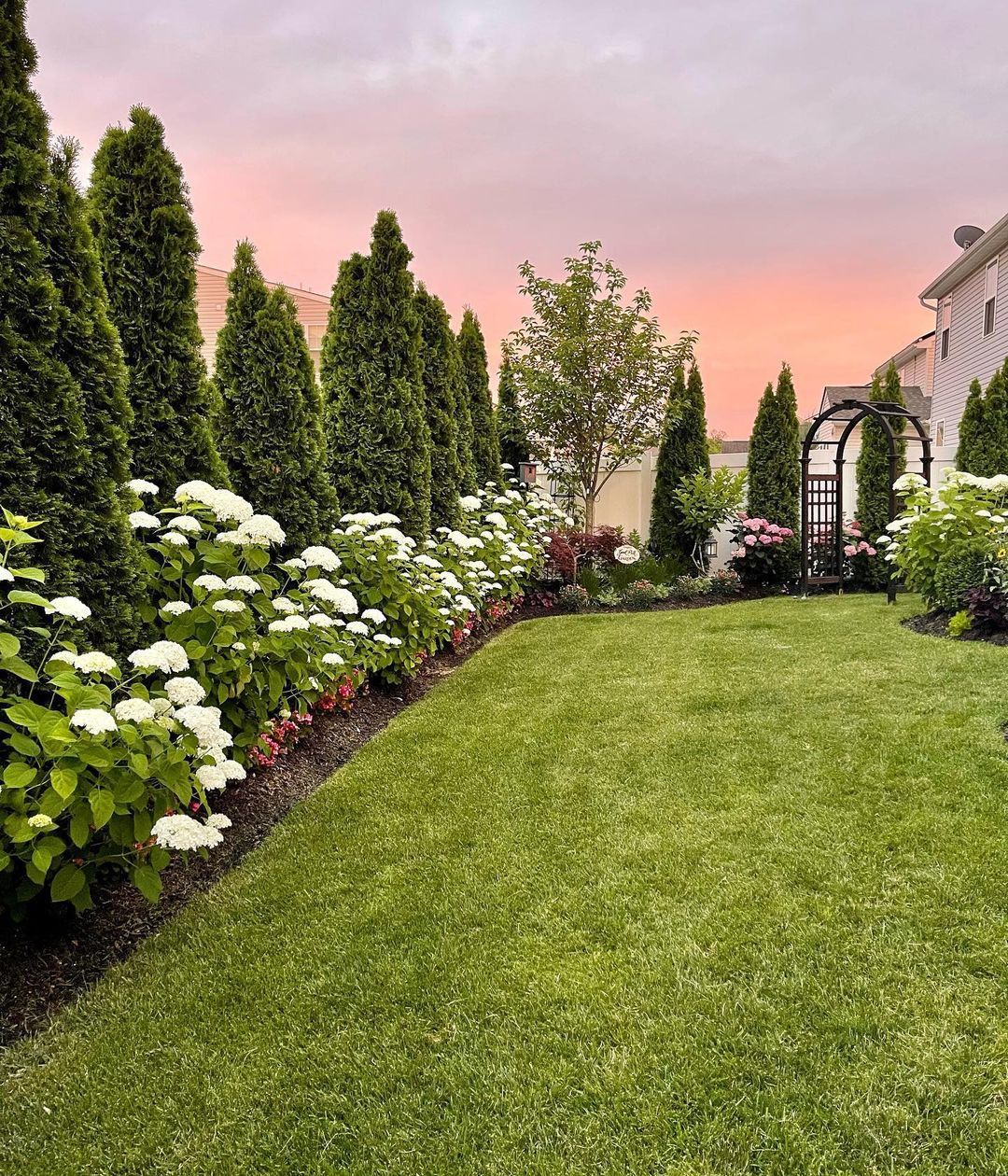 Transform Your Outdoor Space with Beautiful Backyard Landscaping