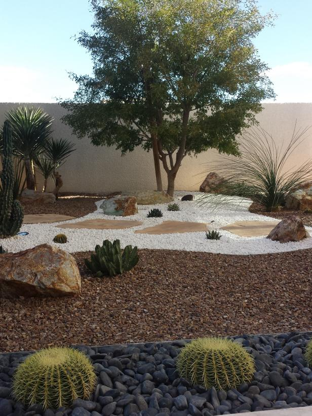 desert landscaping front yard